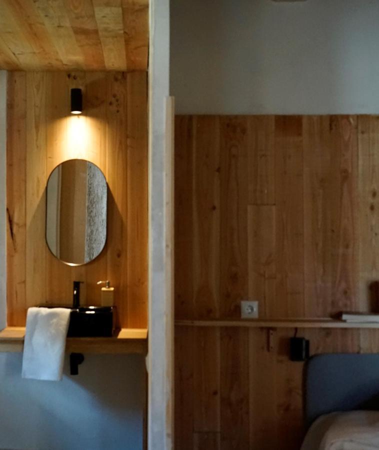 Can Tat, Loft In A Old Coach House Sant Jordi Desvalls Bagian luar foto
